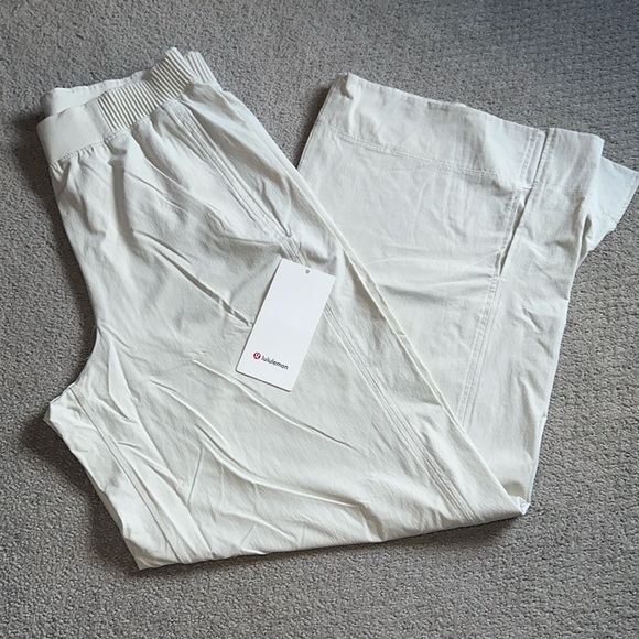 NWOT! Lululemon Stretch Wide Leg HR Pants - Picture 2 of 6